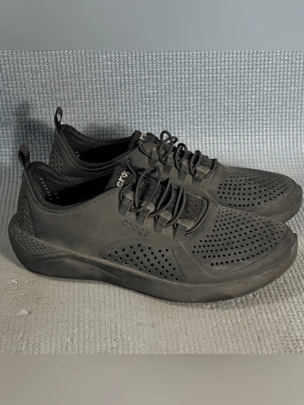 Crocs LiteRide Pacer Black Comfort Slip On Shoes Big Kid‎ Size 5Y
